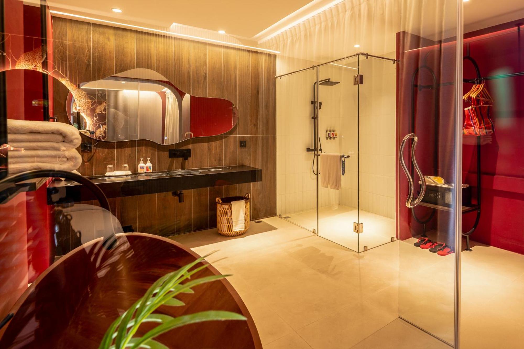The Fig Lobby Bangkok Hotel Room photo